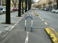 Imagen que muestra los obstaculos del carril bici